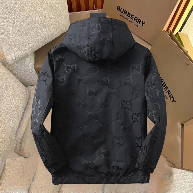 Vibrant Gucci Outwear 128078