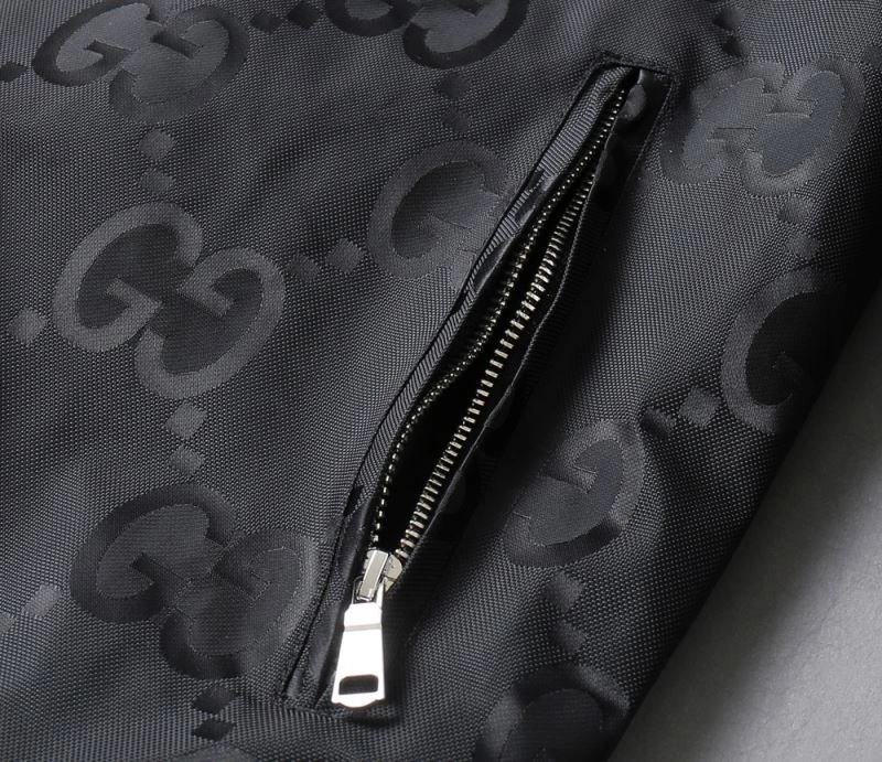 Vibrant Gucci Outwear 128078