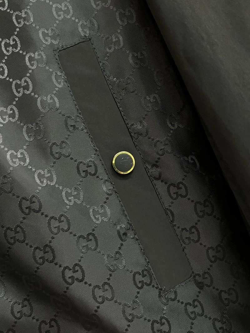 WeatherProof Gucci Outwear 128072