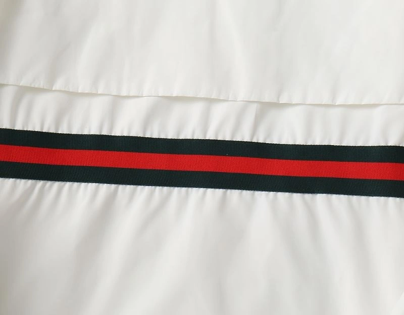 Stylish Gucci Outwear 128055