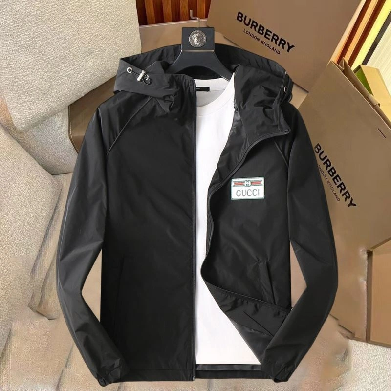 Stylish Gucci Outwear 128055
