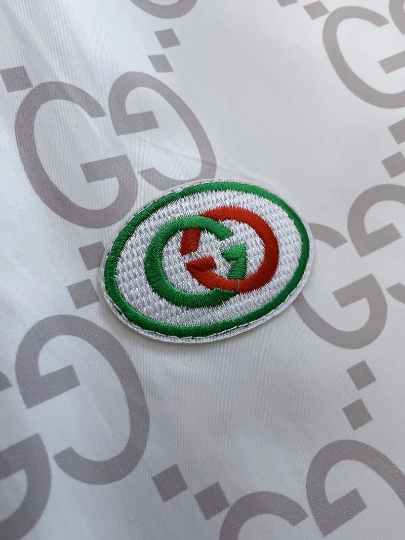 Compact Gucci Outwear 128060