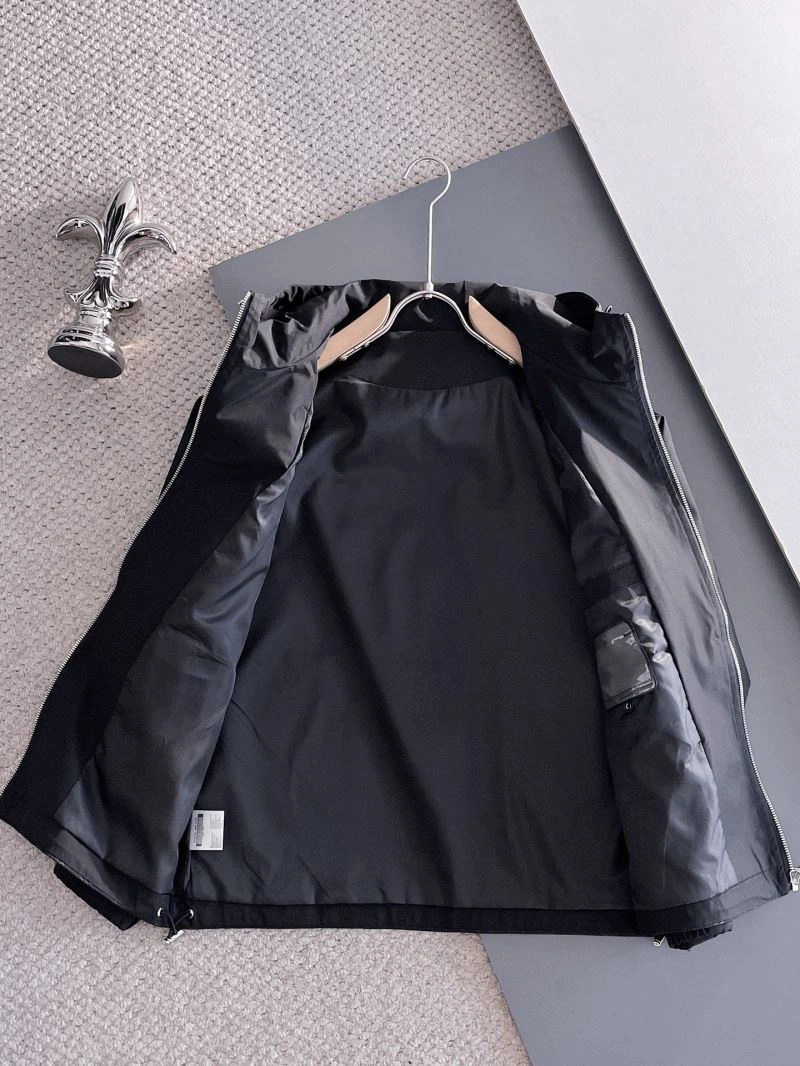 ComfortFit Gucci Outwear 128069