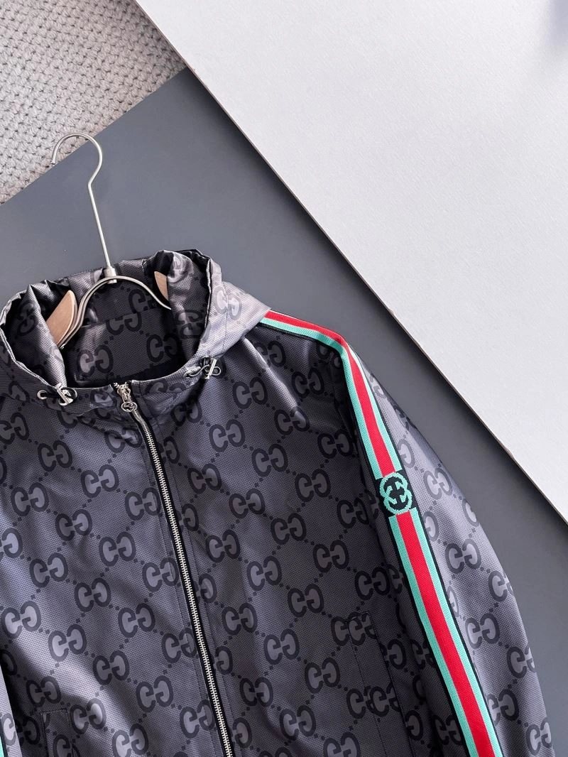 Practical Gucci Outwear 128067