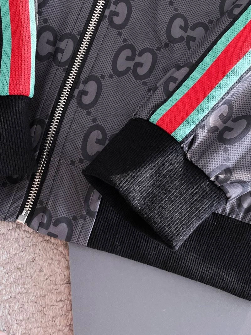 Practical Gucci Outwear 128067