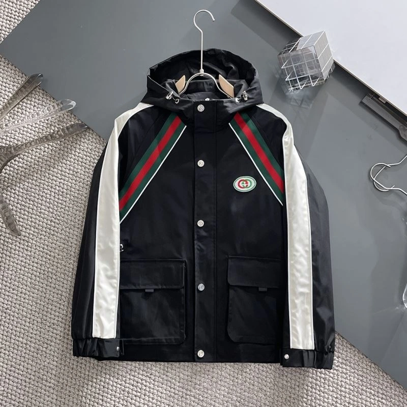 Cozy Gucci Outwear 128061
