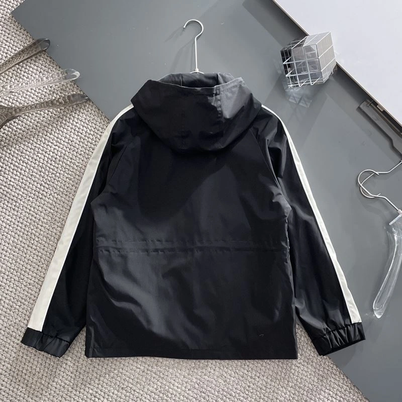 Cozy Gucci Outwear 128061