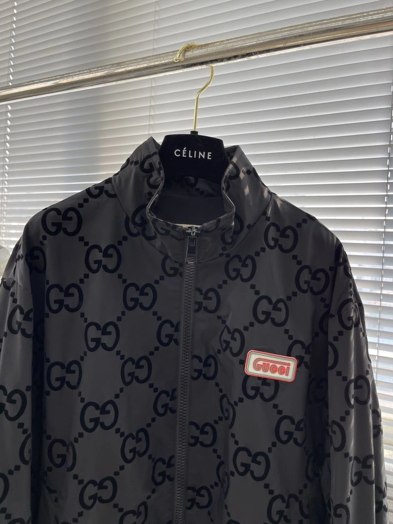 Comfortable Gucci Outwear 128010