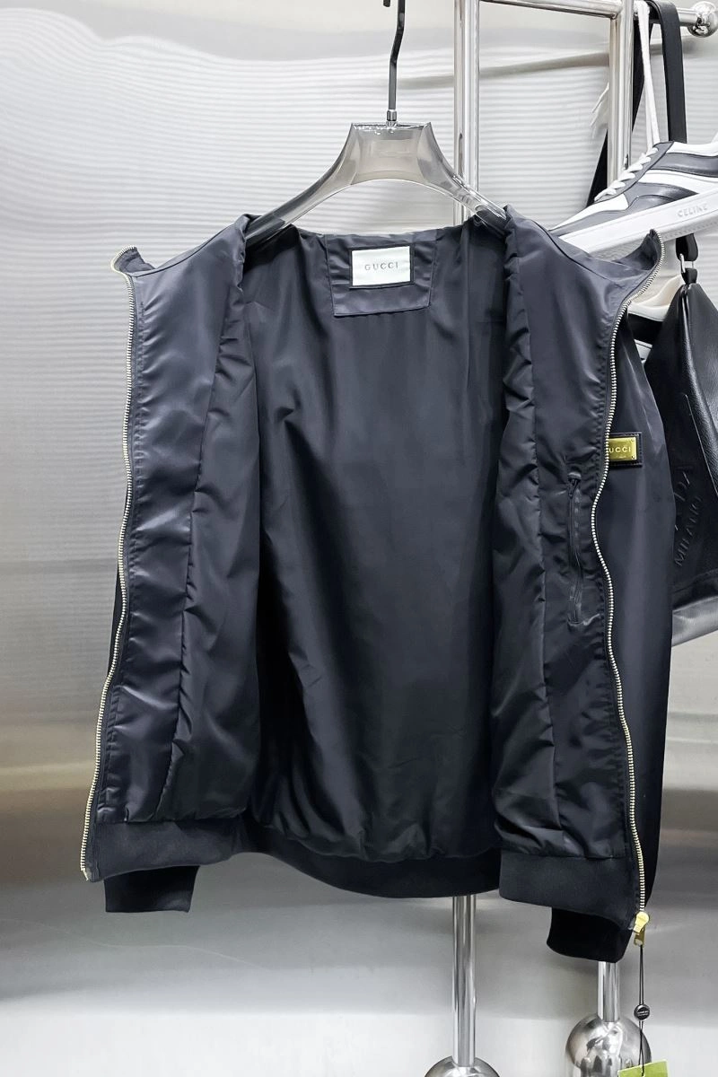 Flexible Gucci Outwear 128034