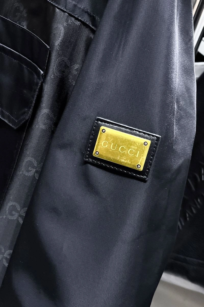 Flexible Gucci Outwear 128034