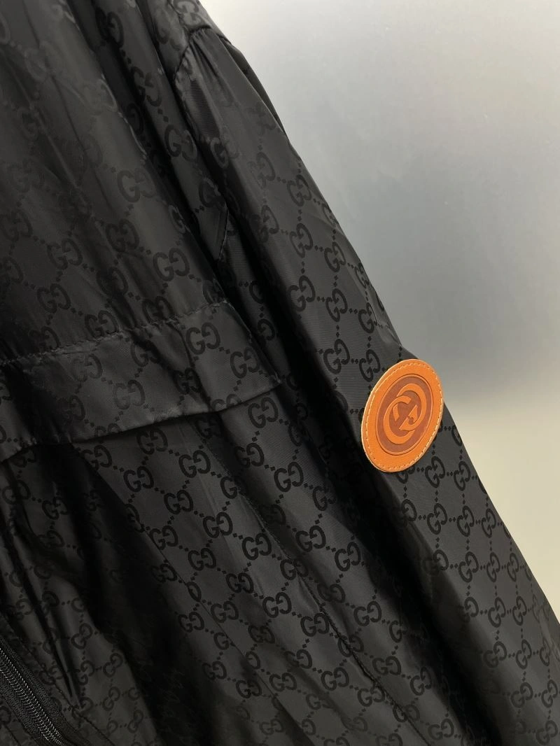 Practical Gucci Outwear 128033