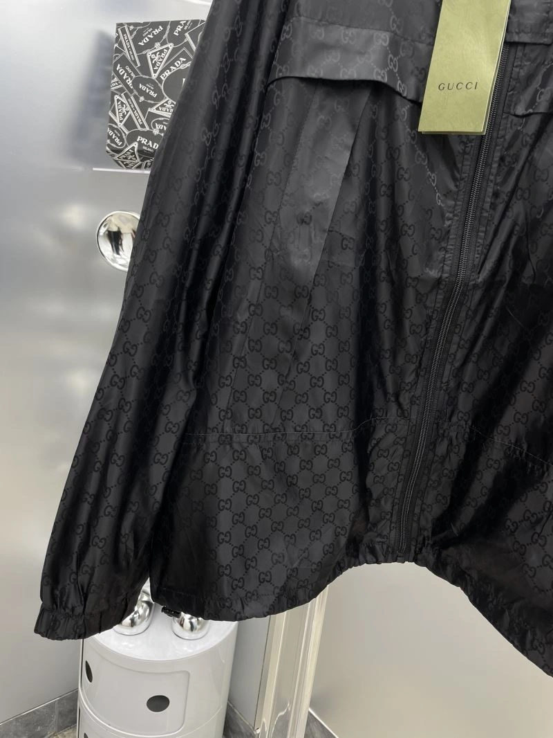 Practical Gucci Outwear 128033