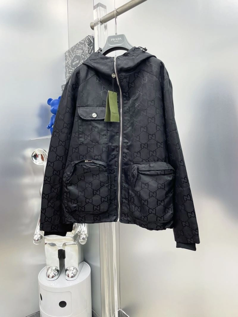 Soft Gucci Outwear 128025