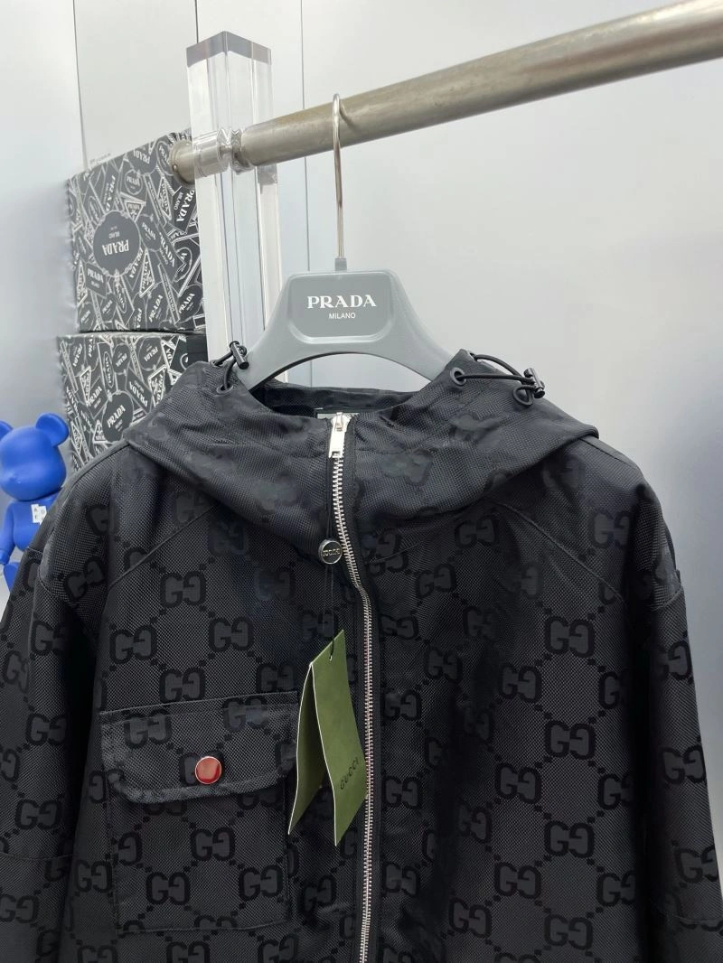 Soft Gucci Outwear 128025