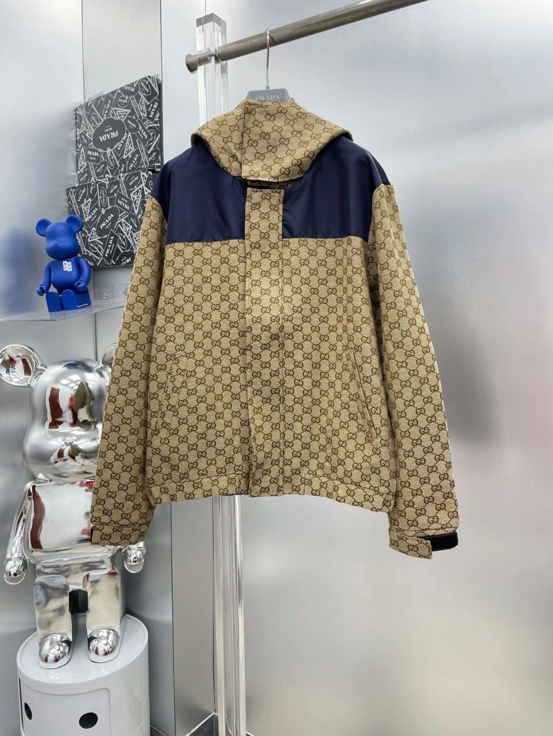 Seasonal Gucci Outwear 128027