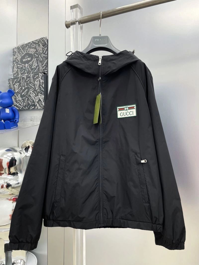 Effortless Gucci Outwear 128037