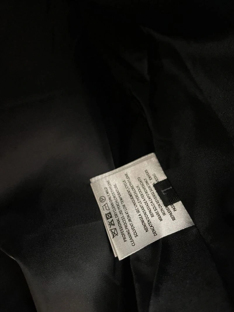 Effortless Gucci Outwear 128037