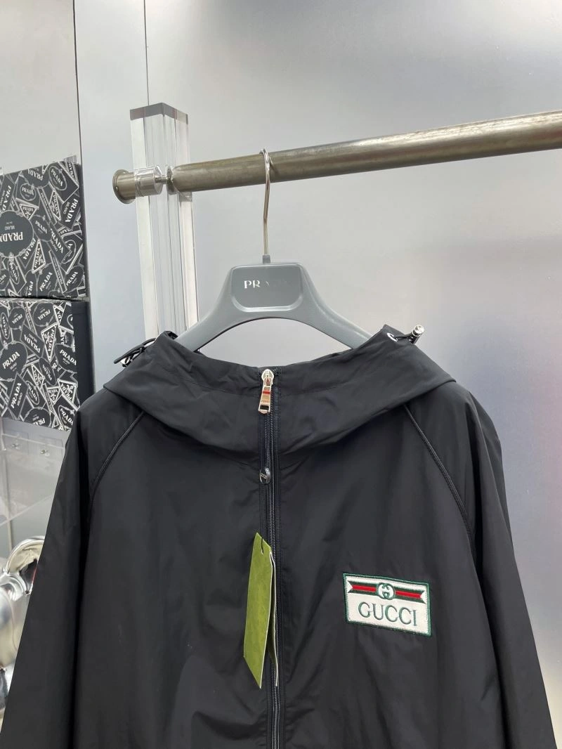 Effortless Gucci Outwear 128037