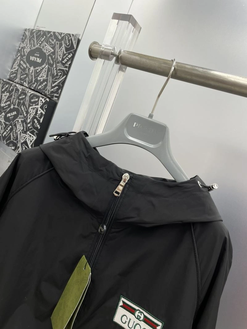 Effortless Gucci Outwear 128037