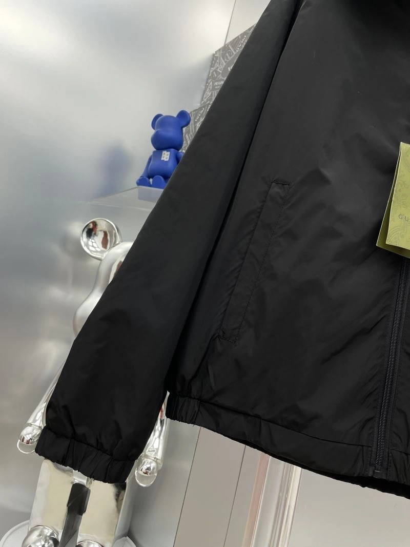Effortless Gucci Outwear 128037