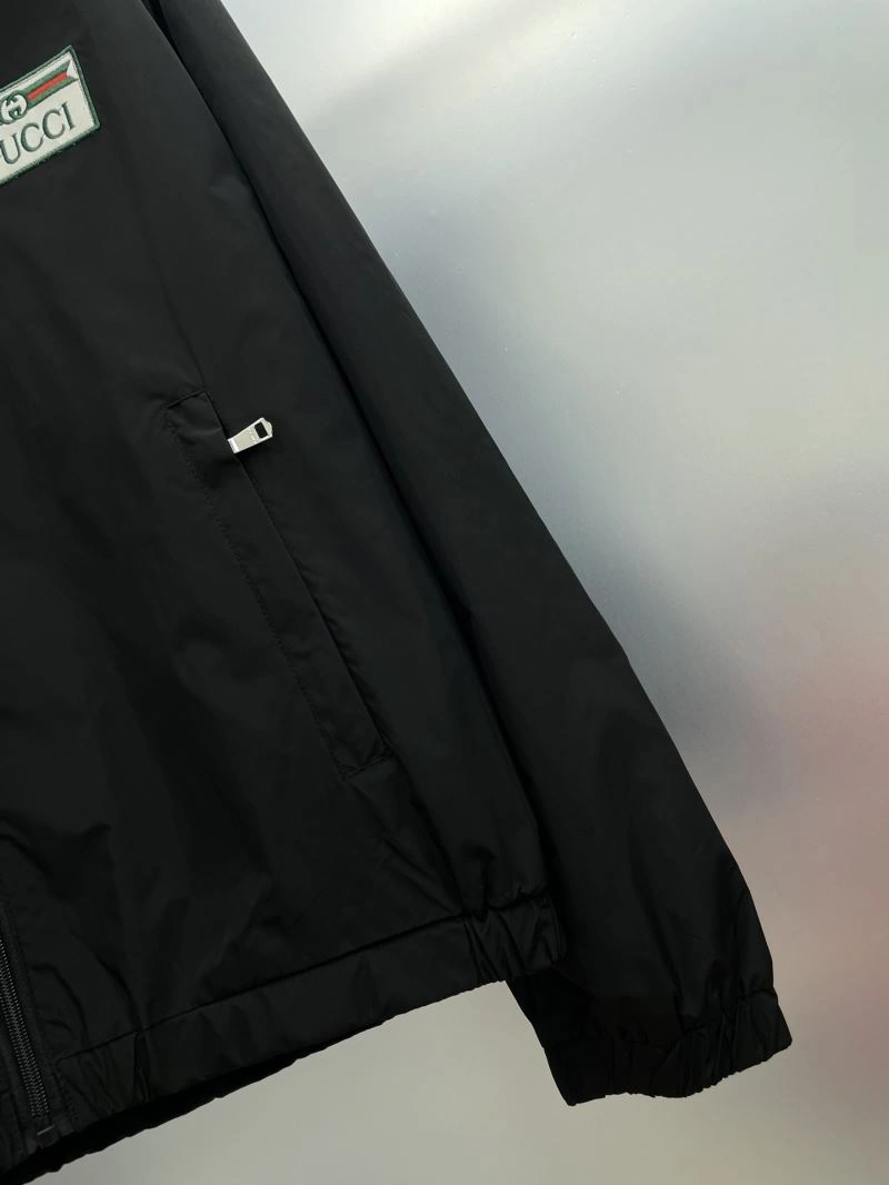 Effortless Gucci Outwear 128037
