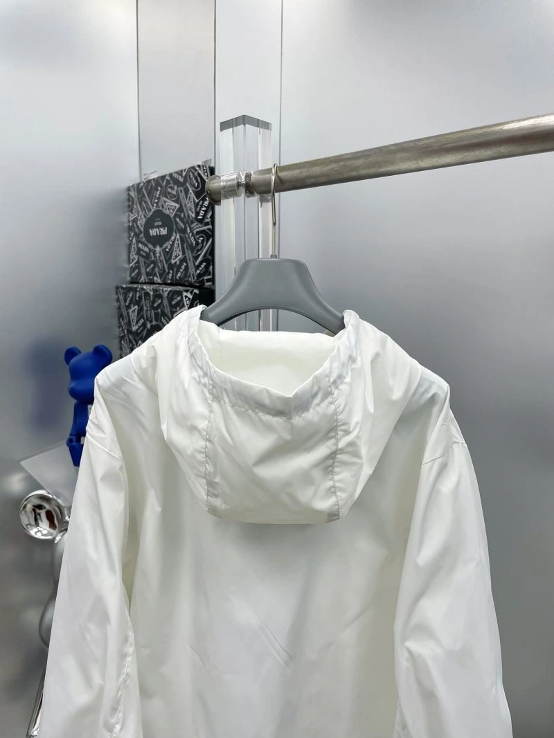 Tailored Gucci Outwear 128036