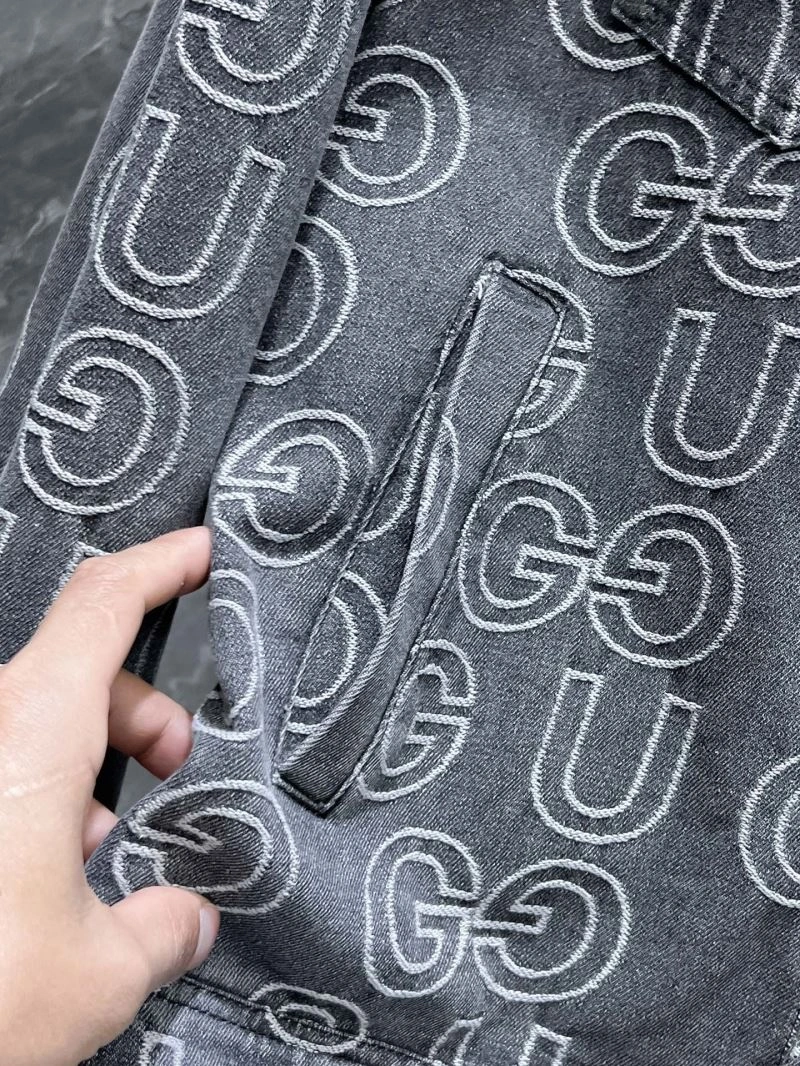 Gucci Outwear Unisex 128004