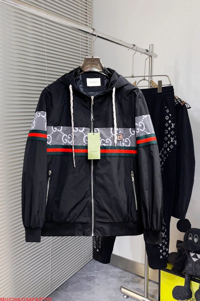 Gucci Outwear FreshLook 127749
