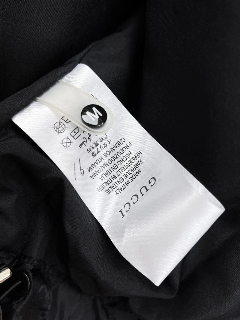 Comfortable Gucci Outwear 127710