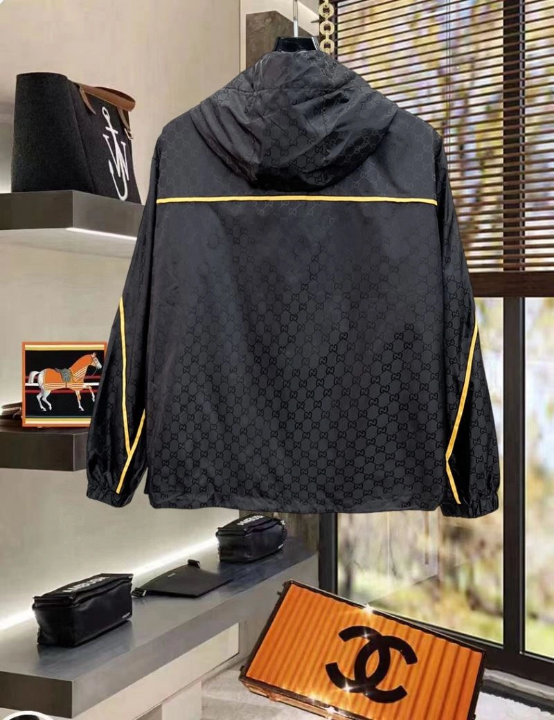 Comfortable Gucci Outwear 127710