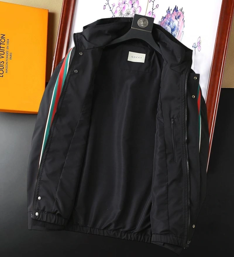 Breathable Gucci Outwear 127705