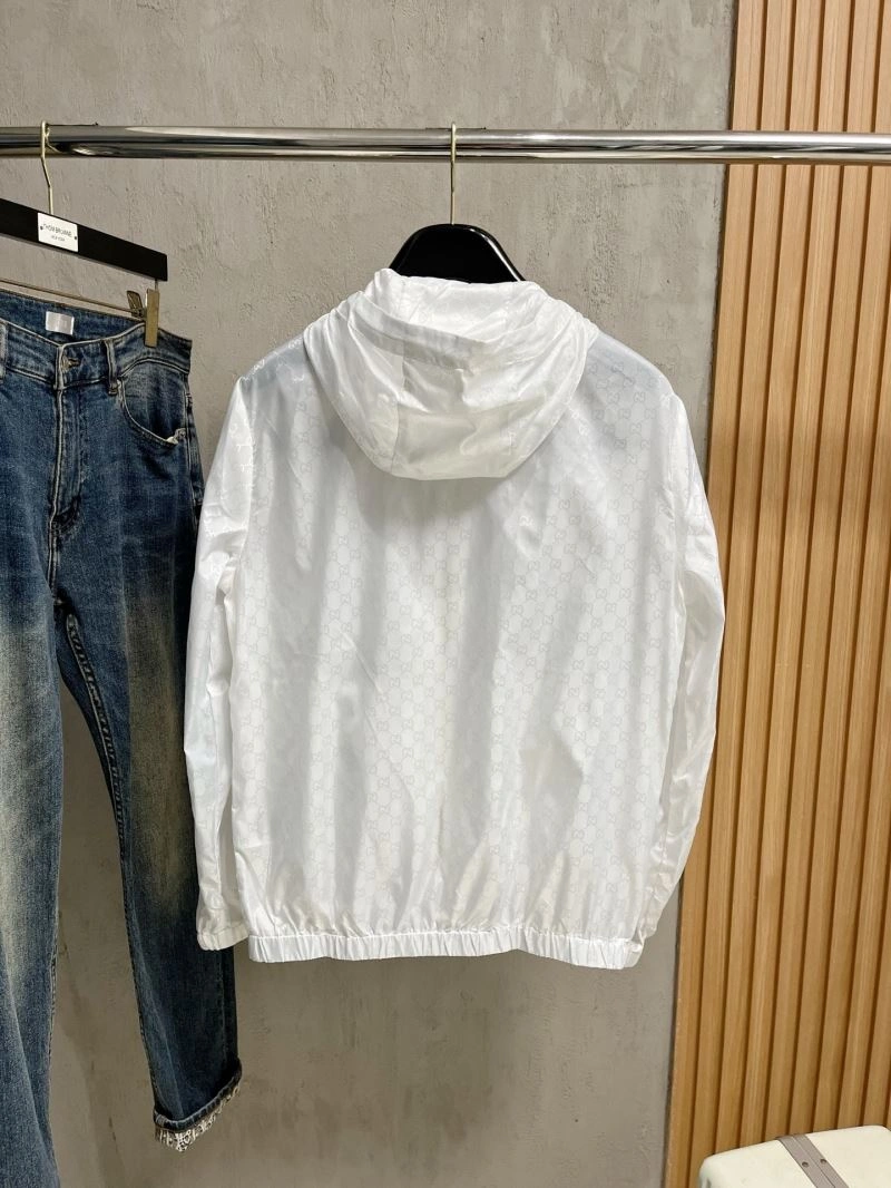 Gucci Outwear Sleek 127693