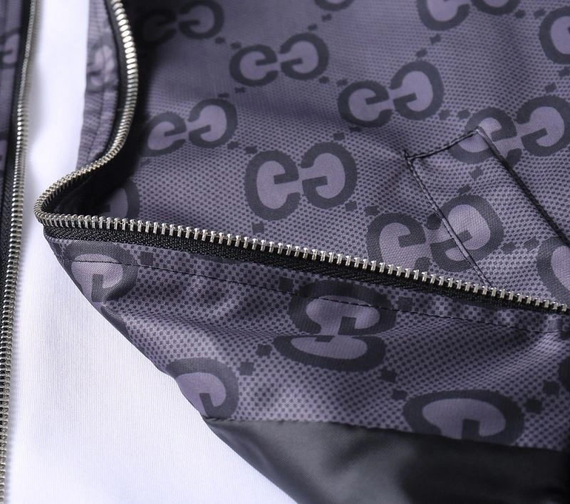 Gucci Outwear Effortless 127668