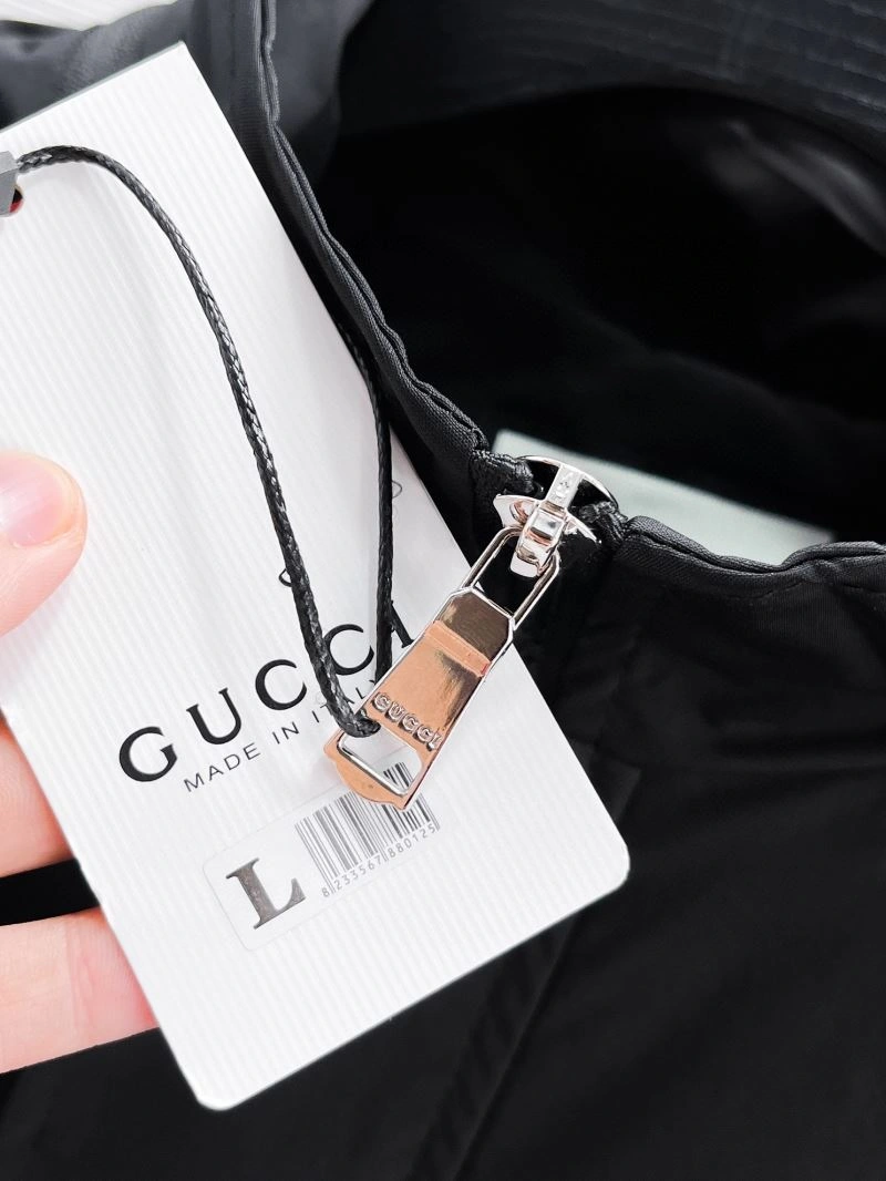 Gucci Outwear Unisex 127663