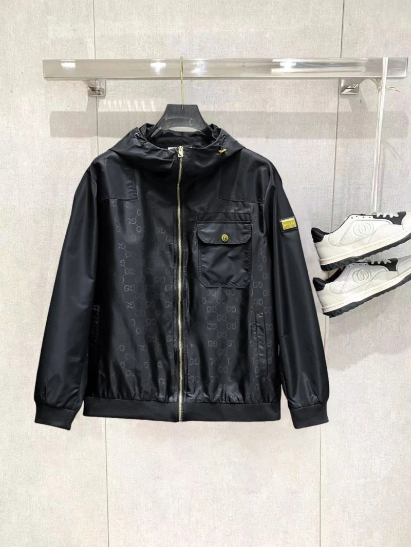 Gucci Outwear Sleek 127657