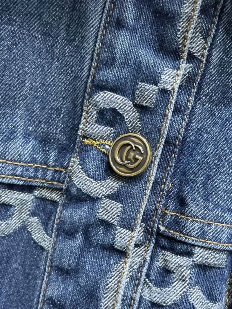 Durable Gucci Outwear 127660
