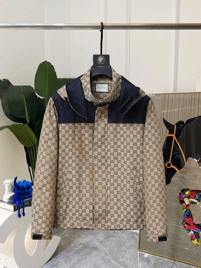 Minimalist Gucci Outwear 127640