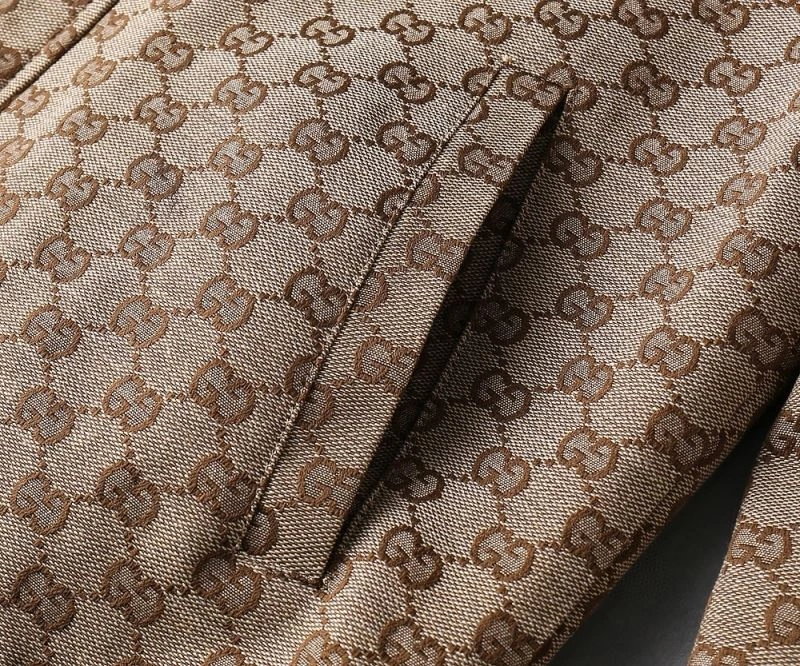 Minimalist Gucci Outwear 127640