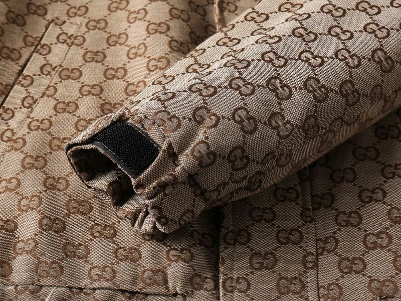 Minimalist Gucci Outwear 127640