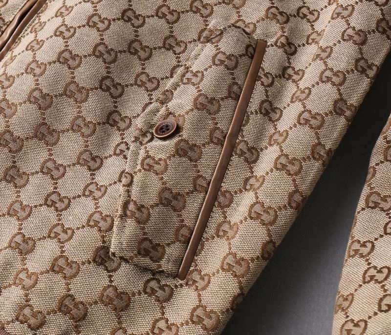 Gucci Outwear ComfortFit 127658