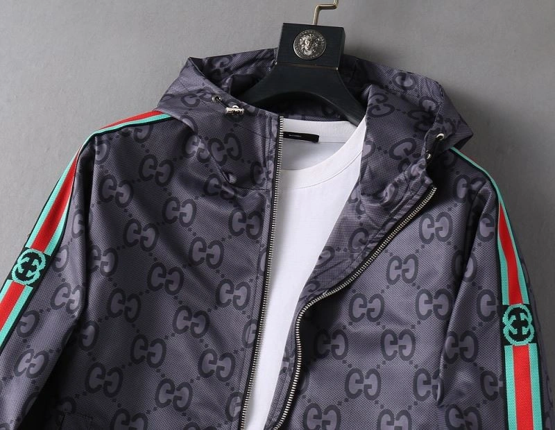 Gucci Outwear Timeless 127649