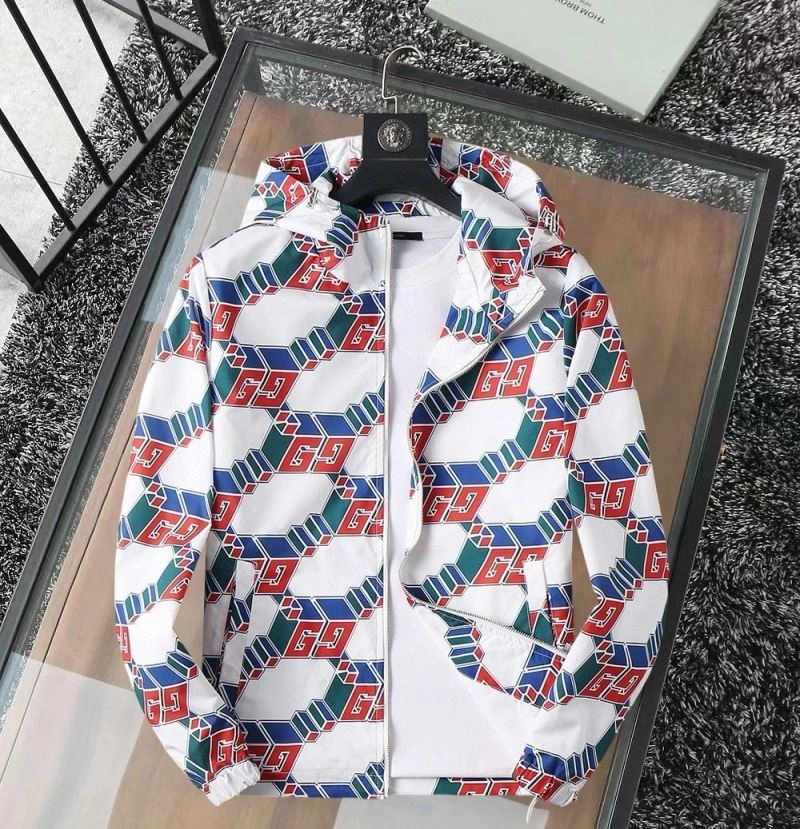 Supportive Gucci Outwear 127643