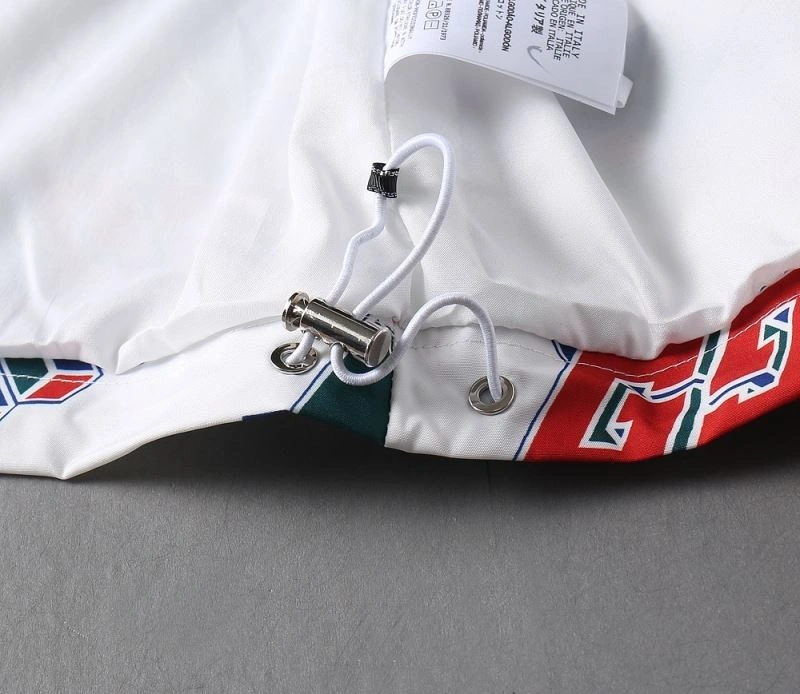 Supportive Gucci Outwear 127643