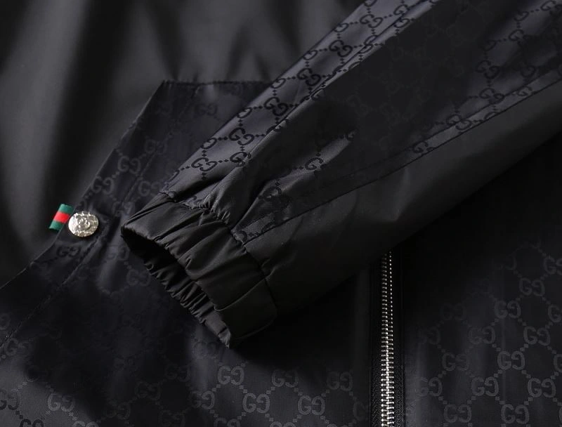 Gucci Outwear ComfortFit 127656