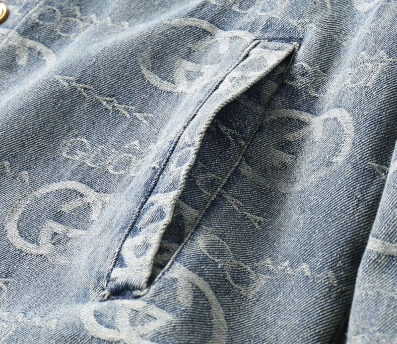 Gucci Outwear Lightweight 127652
