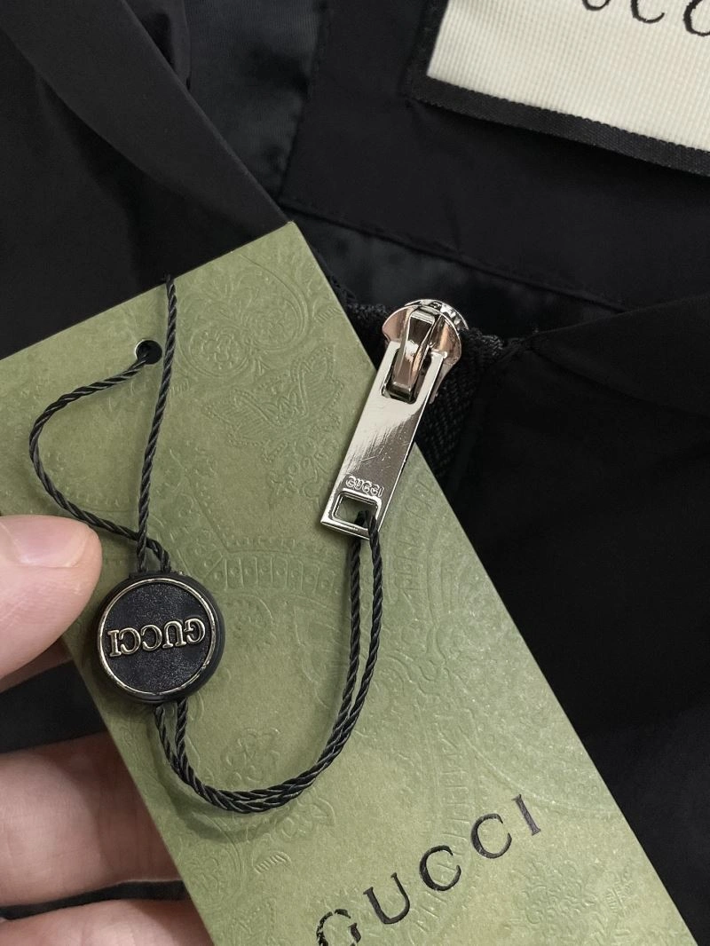 Functional Gucci Outwear 127667