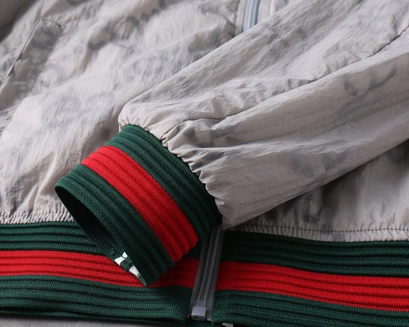 Unisex Gucci Outwear 127614