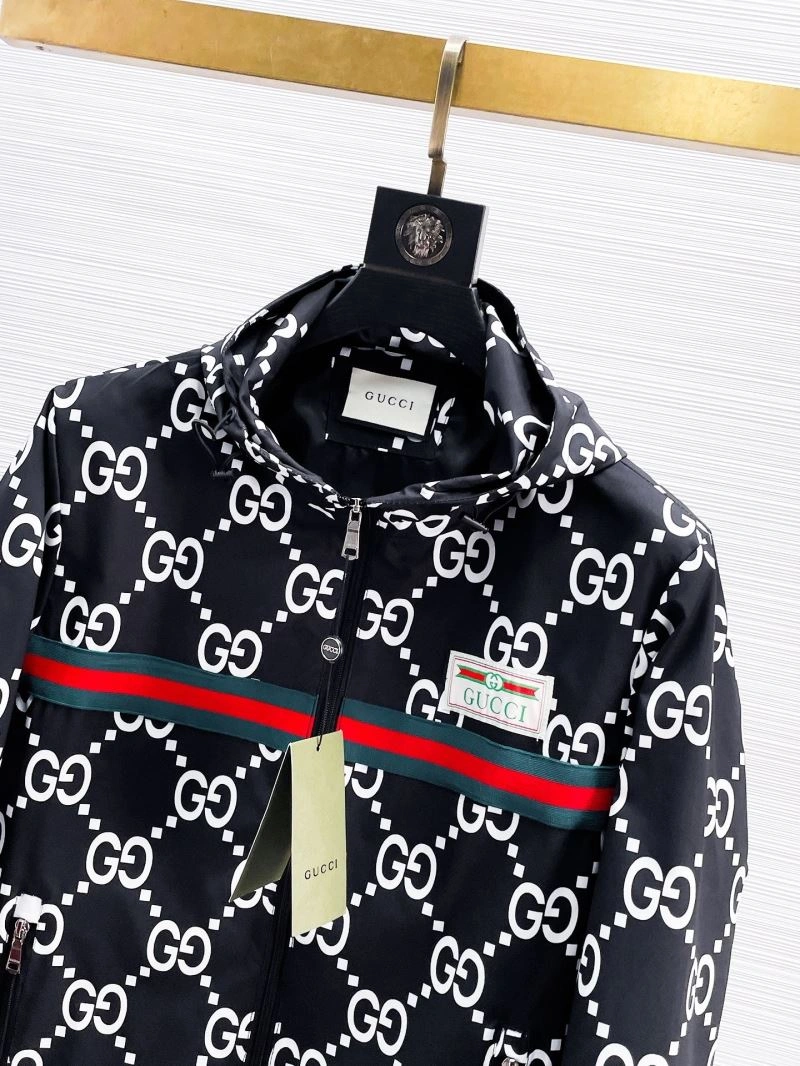Practical Gucci Outwear 127606