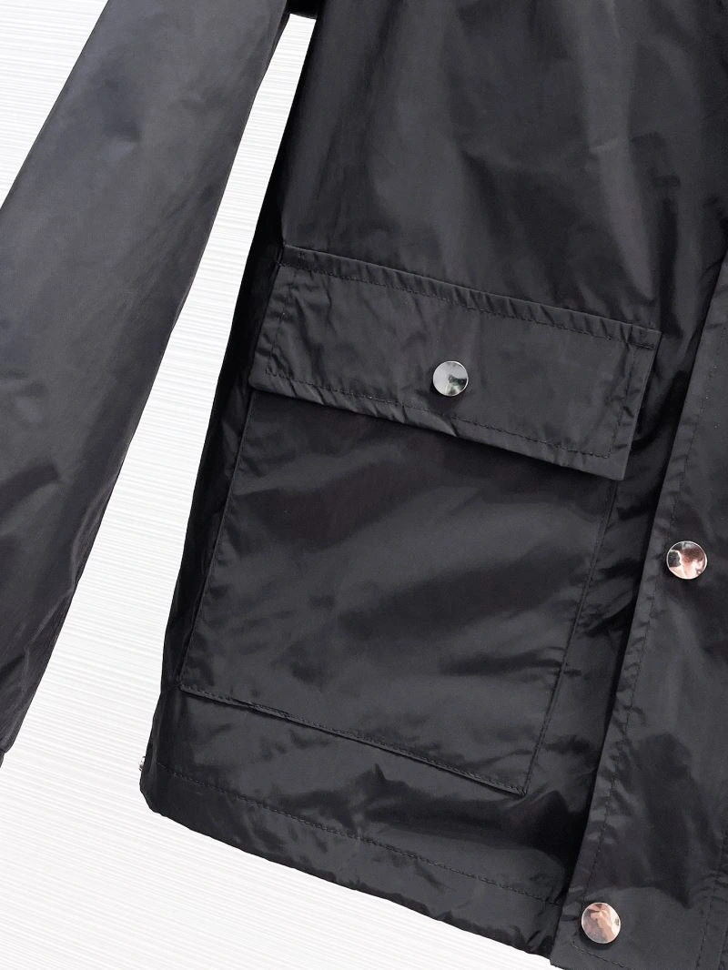 TimelessDesign Gucci Outwear 127598
