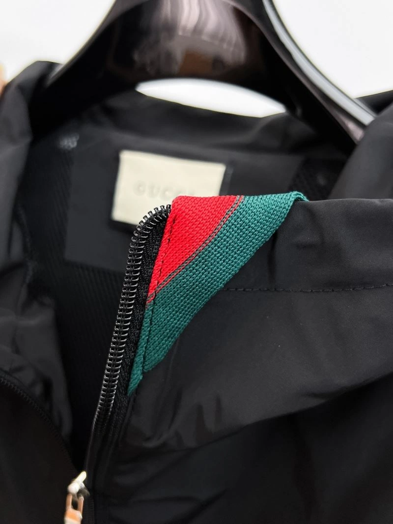 Comfortable Gucci Outwear 127580